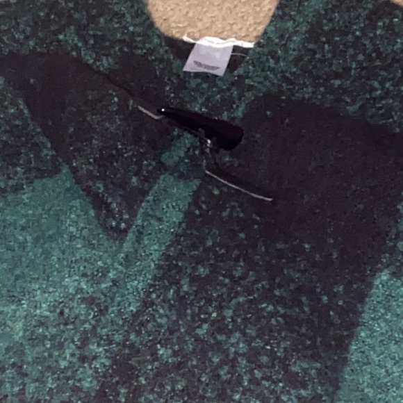 Sweater Cardigan/Poncho - Picture 2 of 4